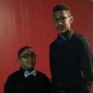 Meet your Posher, Yari